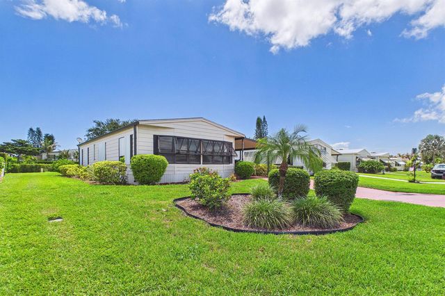 7831 SE Shenandoah Drive, Hobe Sound, FL 33455