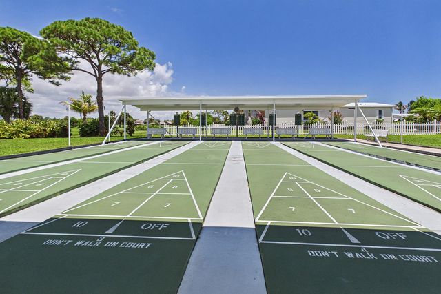 7831 SE Shenandoah Drive, Hobe Sound, FL 33455