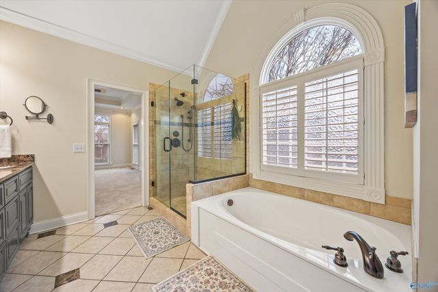 13012 Huntcliff Road SE, Huntsville, AL 35803