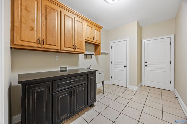 13012 Huntcliff Road SE, Huntsville, AL 35803