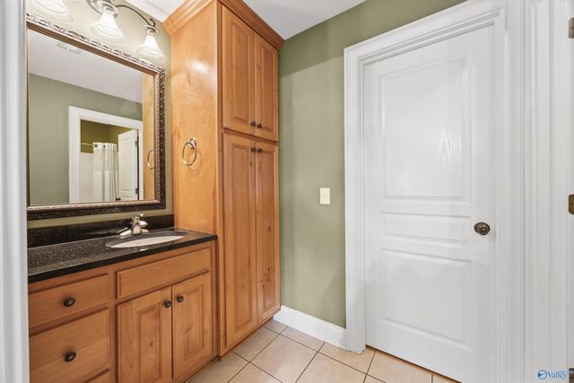 13012 Huntcliff Road SE, Huntsville, AL 35803