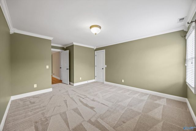 13012 Huntcliff Road SE, Huntsville, AL 35803