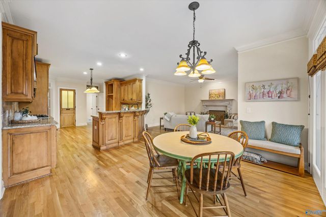 13012 Huntcliff Road SE, Huntsville, AL 35803