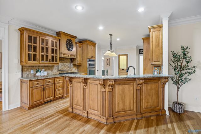 13012 Huntcliff Road SE, Huntsville, AL 35803