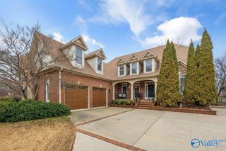 13012 Huntcliff Road SE, Huntsville, AL 35803