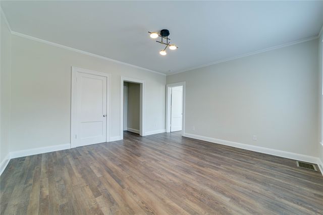 715 S Jennings Avenue 105, Fort Worth, TX 76104