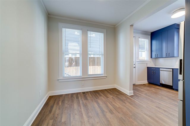 715 S Jennings Avenue 105, Fort Worth, TX 76104