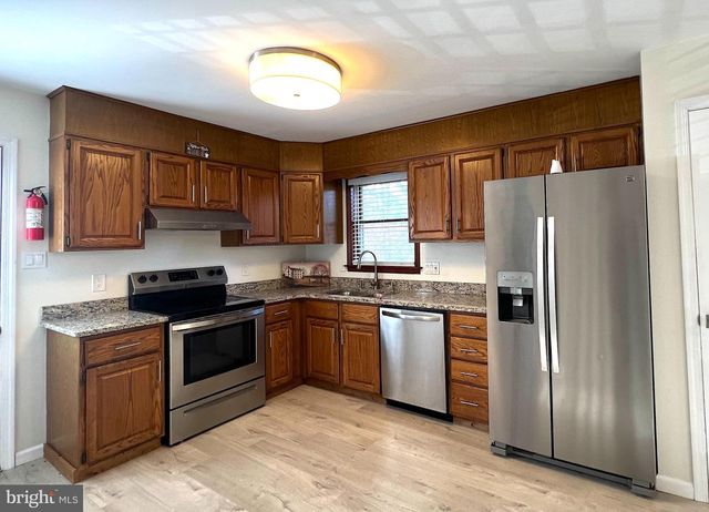 246 FIRST AVE, State College, PA 16801