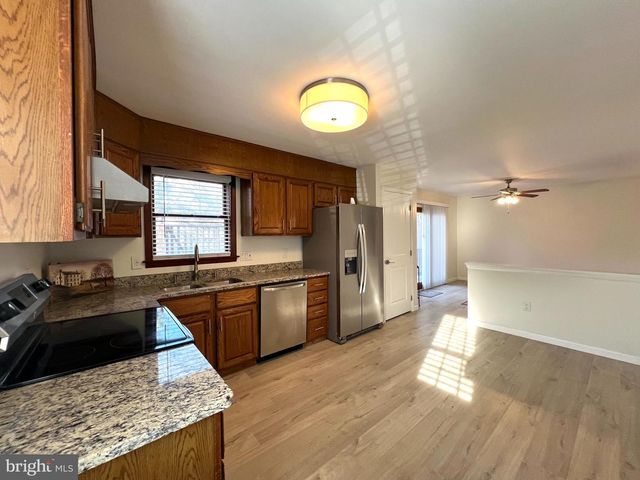 246 FIRST AVE, State College, PA 16801