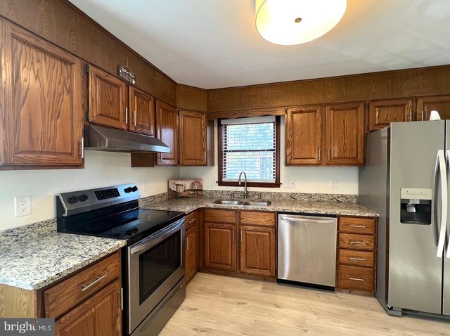 246 FIRST AVE, State College, PA 16801