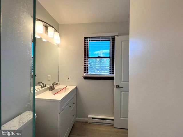 246 FIRST AVE, State College, PA 16801