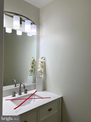 246 FIRST AVE, State College, PA 16801