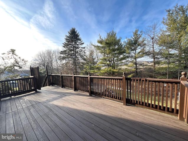 246 FIRST AVE, State College, PA 16801