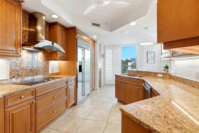 400 BEACH DRIVE NE 401, St Petersburg, FL 33701