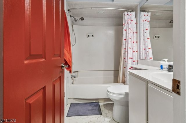 418 Stratford Pl 418, Bridgewater Twp., NJ 08805