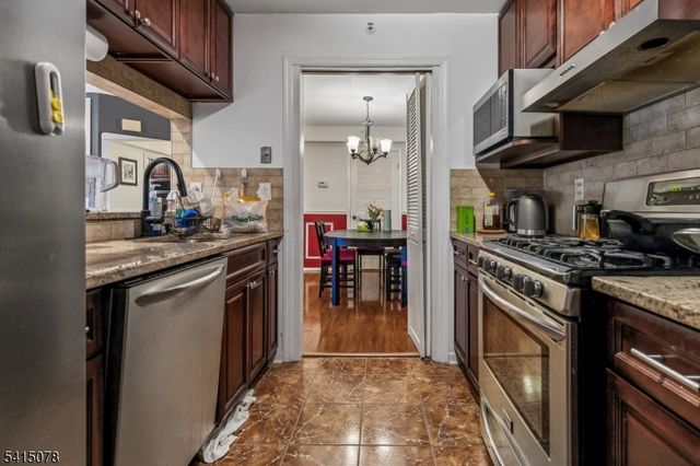 418 Stratford Pl 418, Bridgewater Twp., NJ 08805