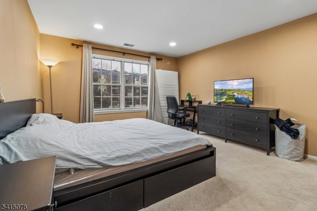 418 Stratford Pl 418, Bridgewater Twp., NJ 08805