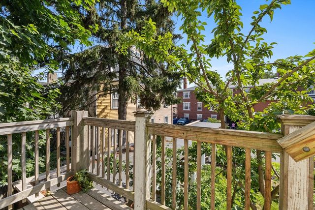 9 Hodges Court 2, Salem, MA 01970