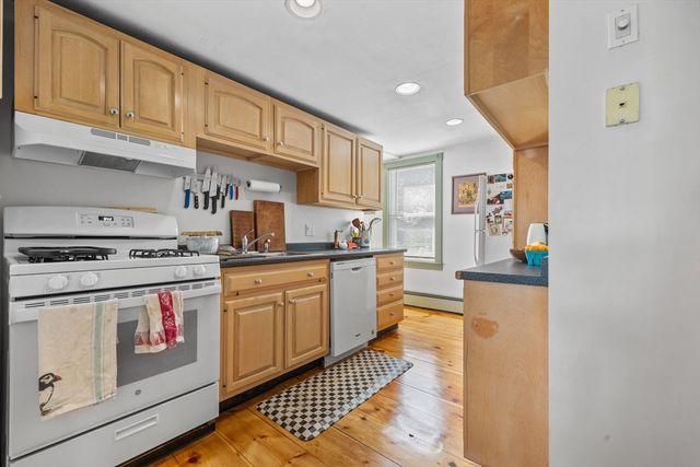 9 Hodges Court 2, Salem, MA 01970