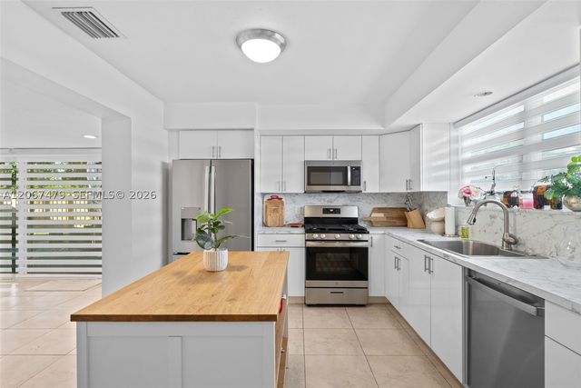 2819 Cleveland St, Hollywood, FL 33020