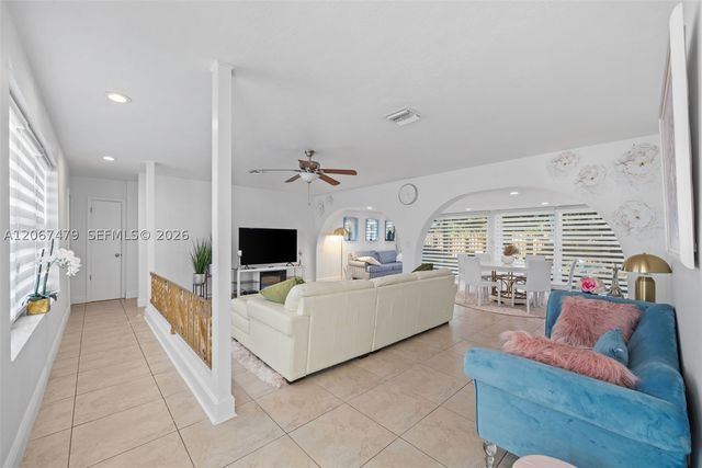 2819 Cleveland St, Hollywood, FL 33020