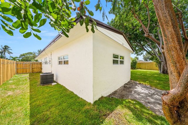 2819 Cleveland St, Hollywood, FL 33020