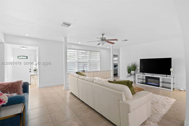 2819 Cleveland St, Hollywood, FL 33020