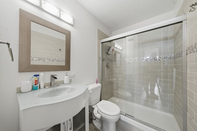 2728 N Hampden Court 605, Chicago, IL 60614