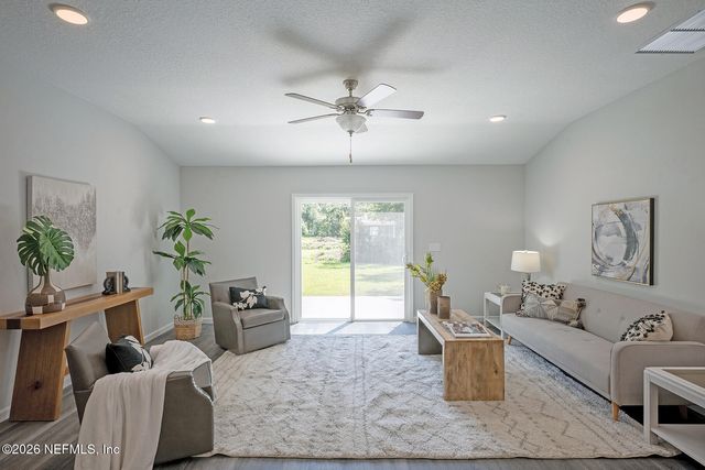 15680 BUTCH BAINE Drive, Jacksonville, FL 32218