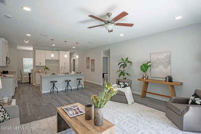 15680 BUTCH BAINE Drive, Jacksonville, FL 32218