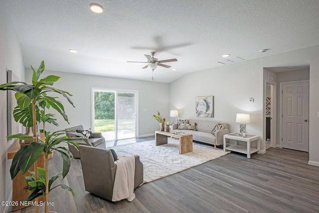 15680 BUTCH BAINE Drive, Jacksonville, FL 32218