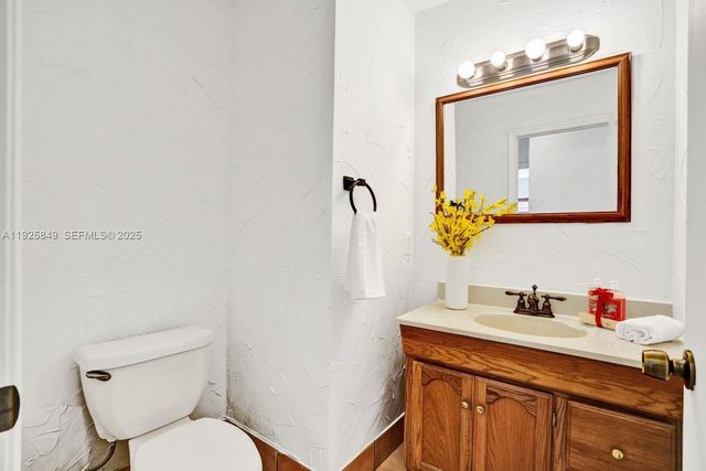 1256 NW 125th Ter, Sunrise, FL 33323