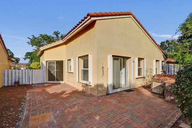 1256 NW 125th Ter, Sunrise, FL 33323