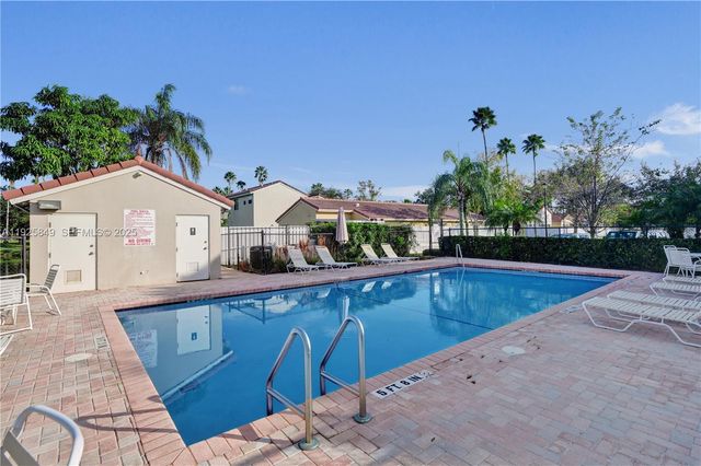 1256 NW 125th Ter, Sunrise, FL 33323