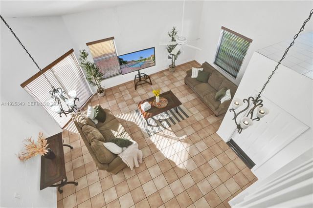 1256 NW 125th Ter, Sunrise, FL 33323