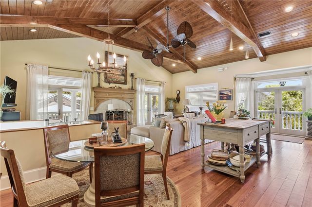 599 Sheraton Plaza Street, St Simons Island, GA 31522