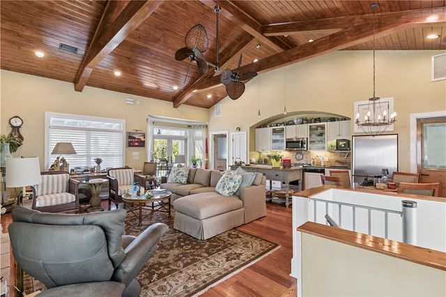 599 Sheraton Plaza Street, St Simons Island, GA 31522