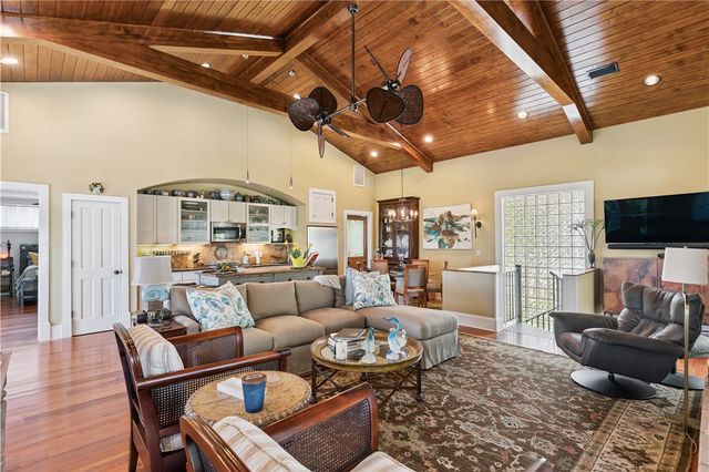 599 Sheraton Plaza Street, St Simons Island, GA 31522