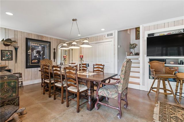 599 Sheraton Plaza Street, St Simons Island, GA 31522