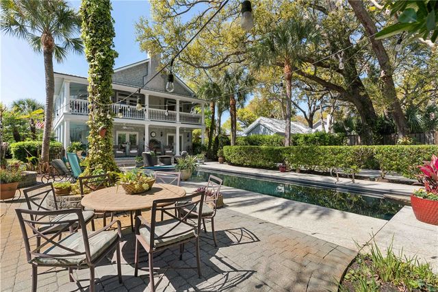 599 Sheraton Plaza Street, St Simons Island, GA 31522