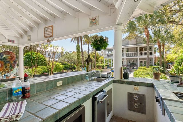 599 Sheraton Plaza Street, St Simons Island, GA 31522