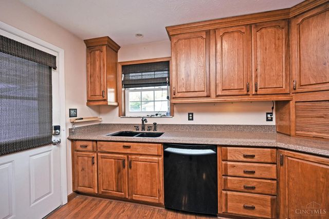 10480 Wintergreen Court, Sharonville, OH 45241