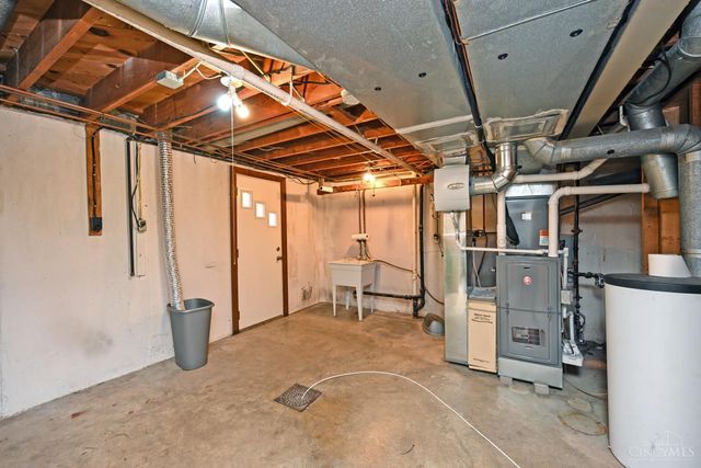 10480 Wintergreen Court, Sharonville, OH 45241