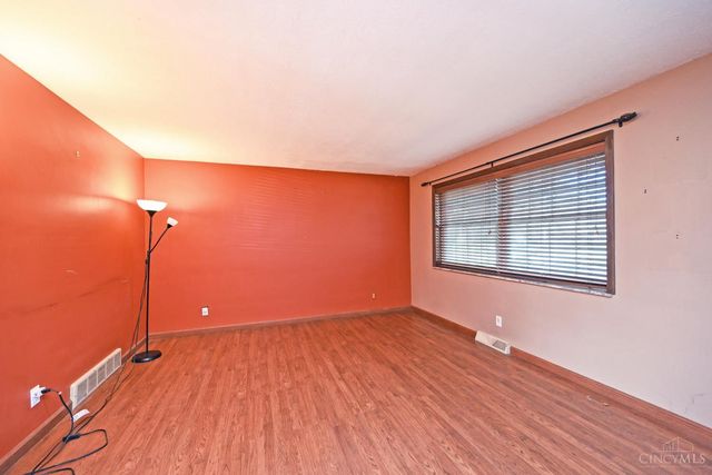 10480 Wintergreen Court, Sharonville, OH 45241