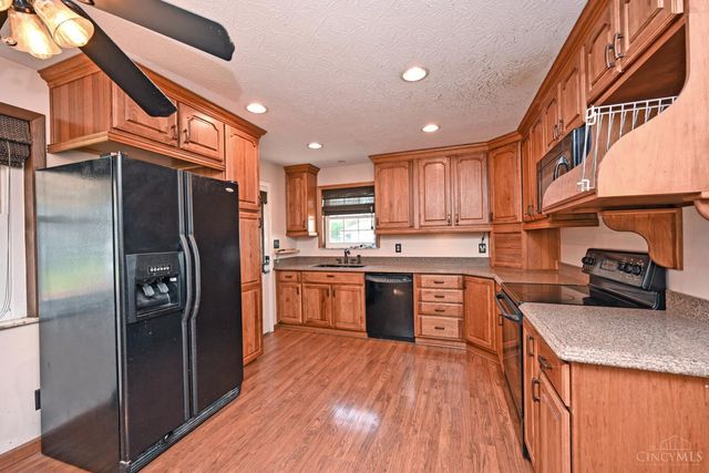 10480 Wintergreen Court, Sharonville, OH 45241