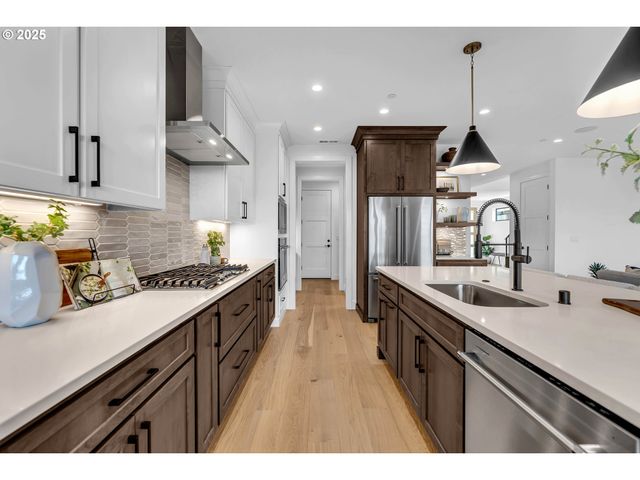 231 W KOA St, Washougal, WA 98671