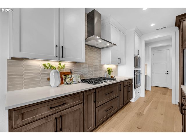 231 W KOA St, Washougal, WA 98671