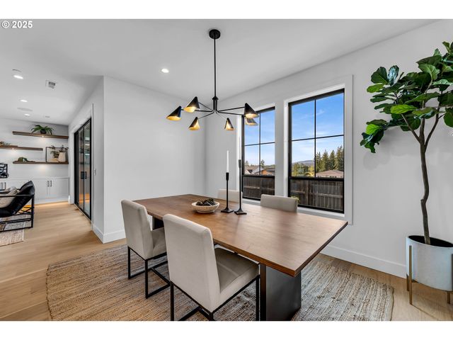 231 W KOA St, Washougal, WA 98671