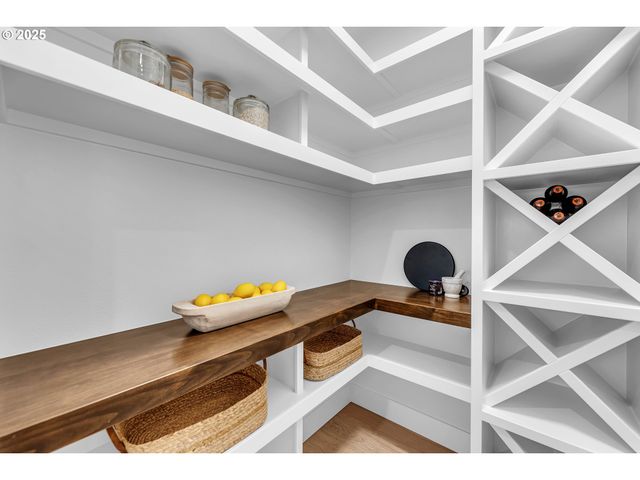 231 W KOA St, Washougal, WA 98671