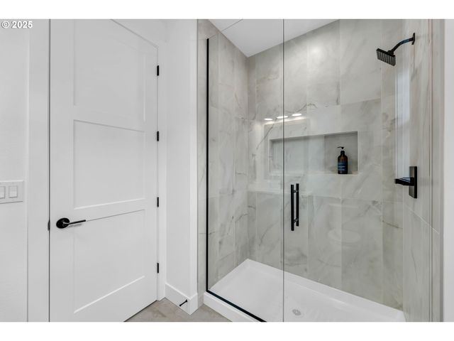 231 W KOA St, Washougal, WA 98671